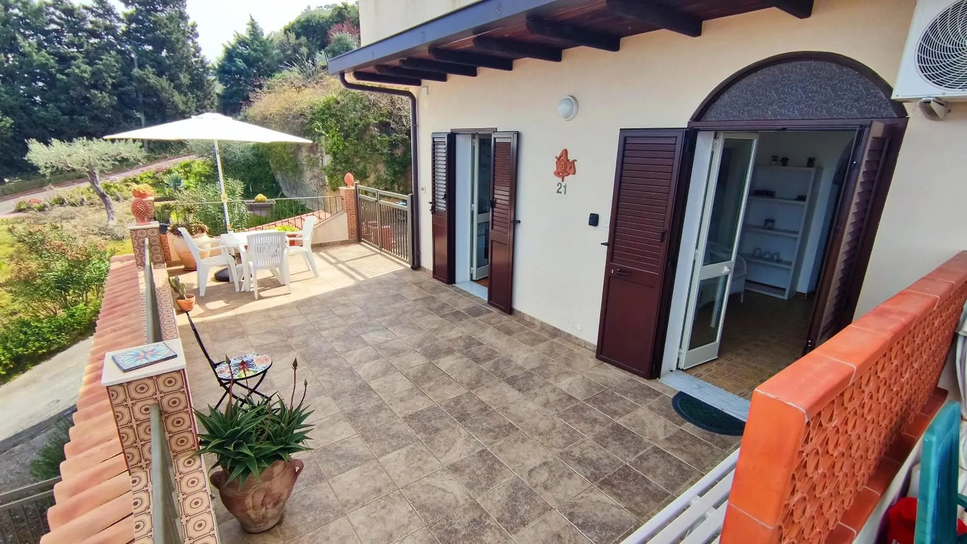 Costa Azzurra Cefalu Residence 0*,  Italien